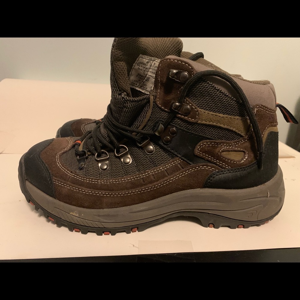 USED one day  Men's  Boot